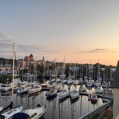 Ferienwohnung Marina Am Ryck Greifswald Extérieur photo